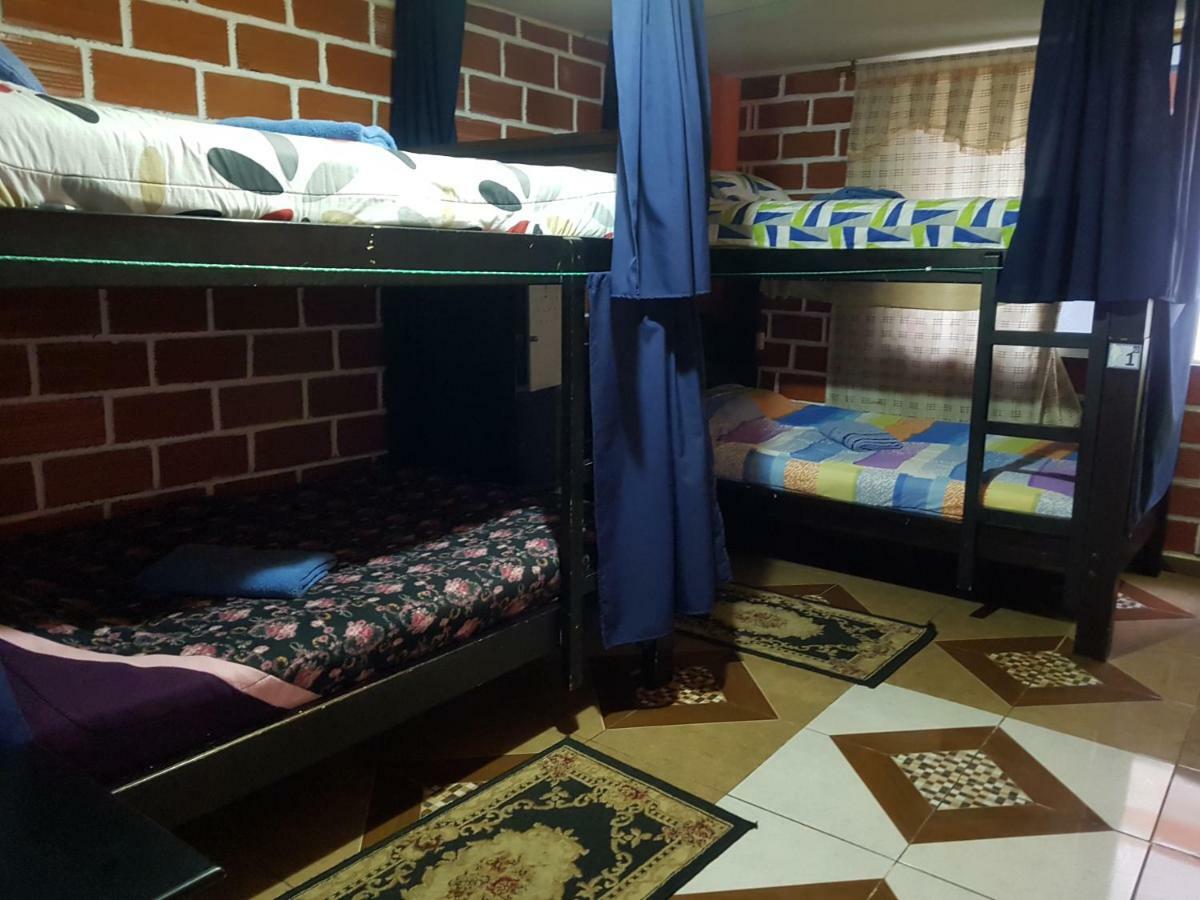 Hostal Sendero De Volcanes Латакунга Экстерьер фото